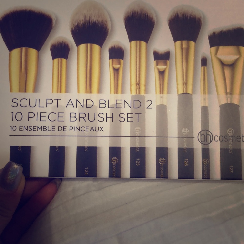 Bh cosmetics brush set, brand new